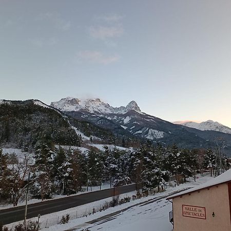 Grand Studio 3 Personnes Idealement Place Barcelonnette Exterior foto
